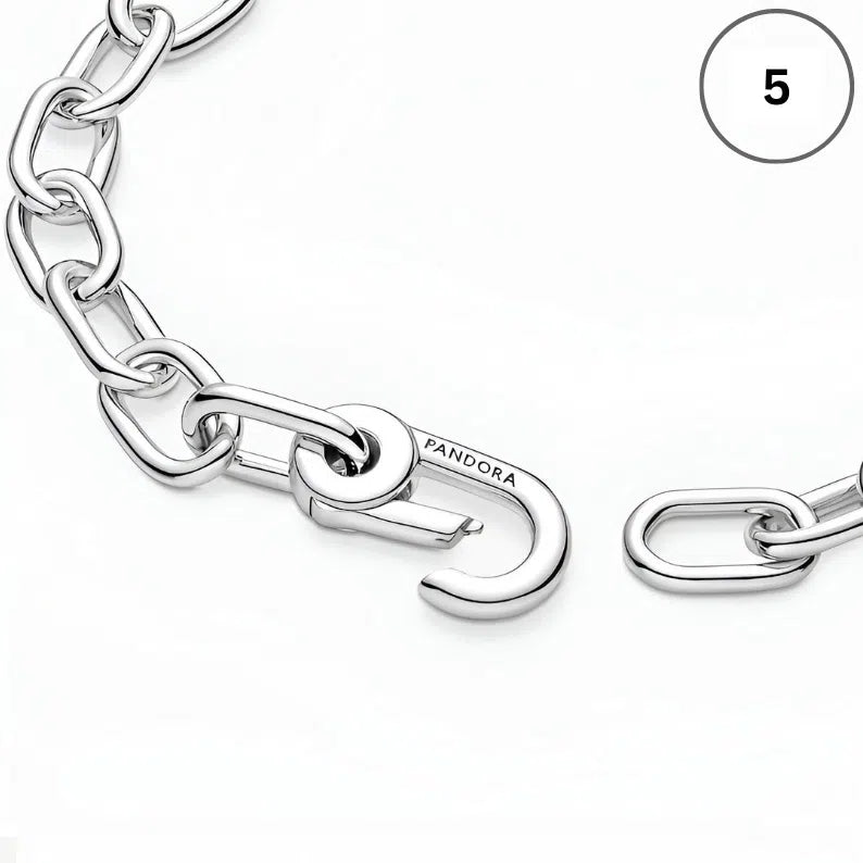 Snake Chain Bracelet Collection – Me Chain, Moments Heart Clasp, Love heart clasp, Crown O Snake chain & Signature I-D Pavé Bangle